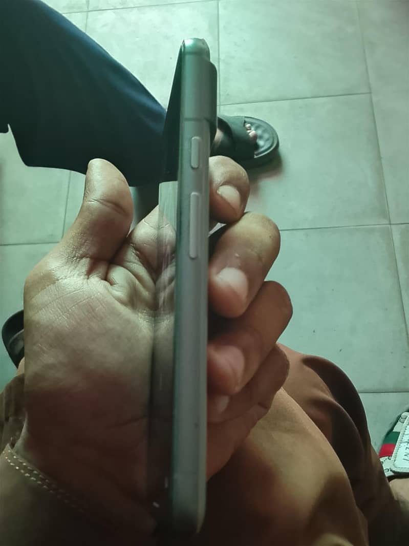 Google Pixel 8 1