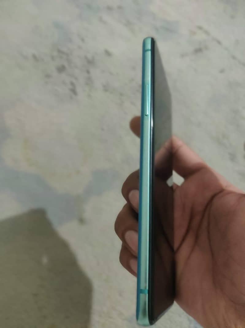One Plus 8T 6