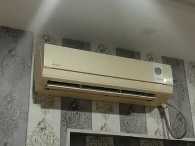 Gree ac 1.5 Ton AC used just for  sale ac OUTdoor INdoor working