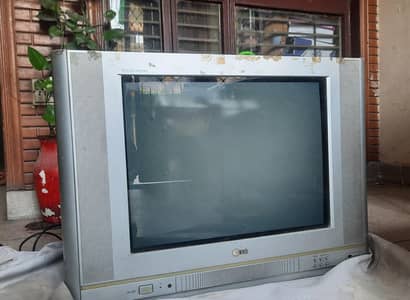 LG FALTON CRT TV - HOME USE - WORKING CONDITION