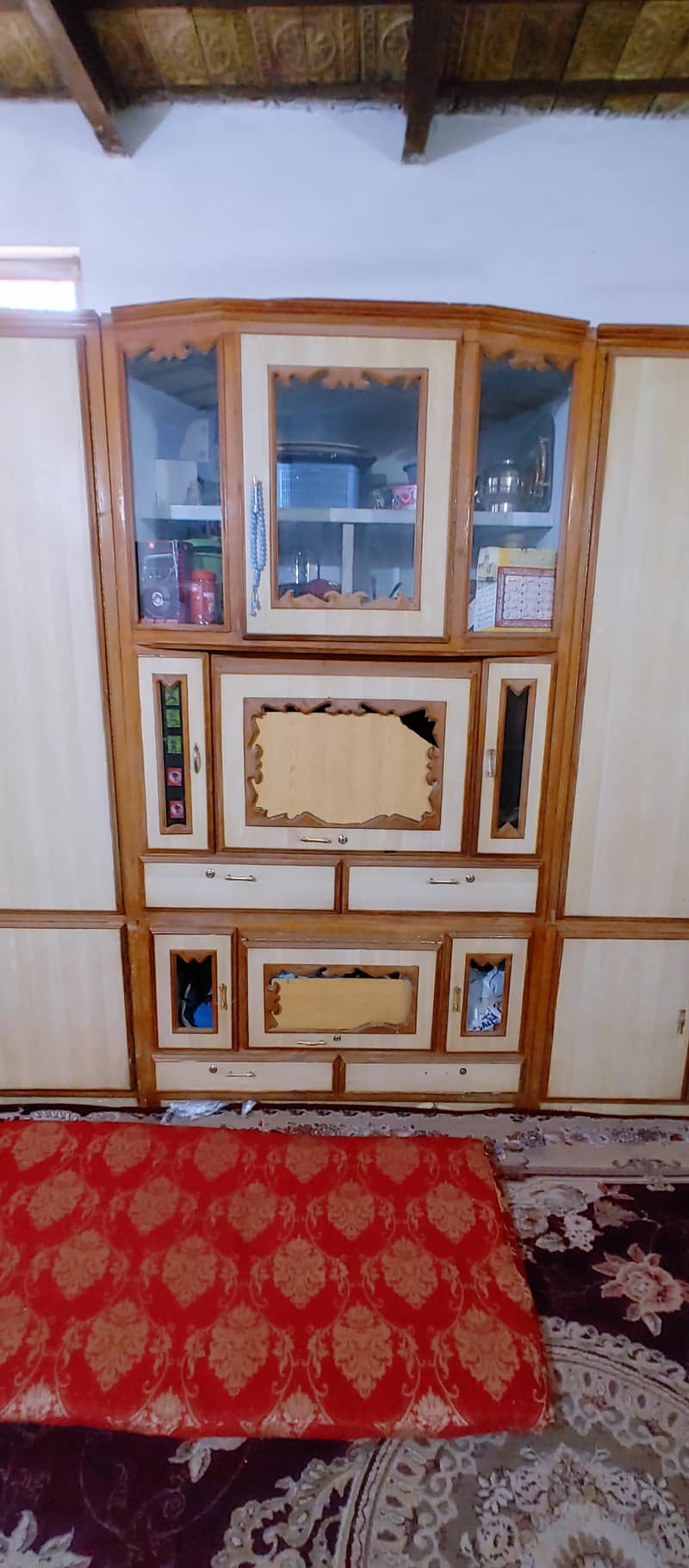 ایک عدد الماری برائ فروخت 5