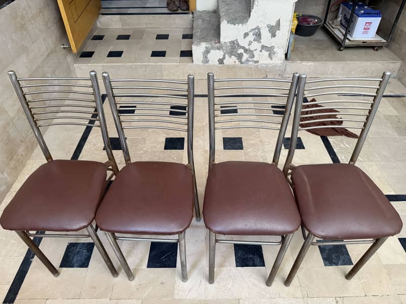 Chairs 0