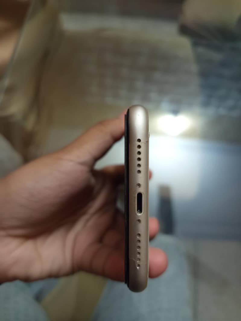 Apple iPhone 11 5