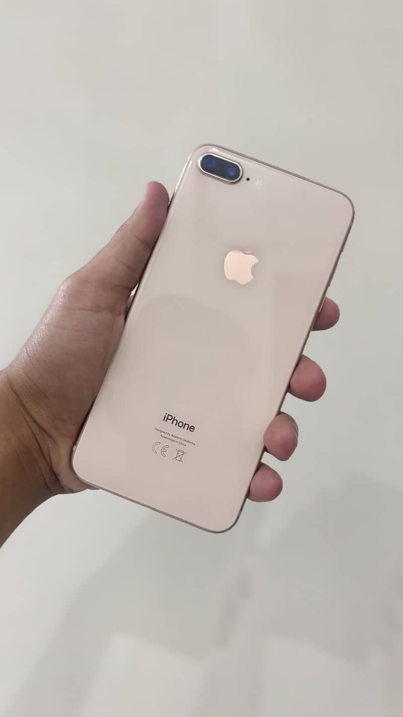 Apple iPhone 8 Plus 0