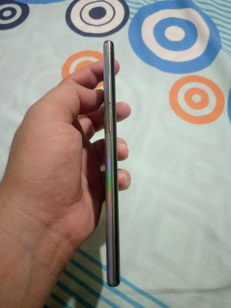 Samsung Mobile Note 10 Plus 6