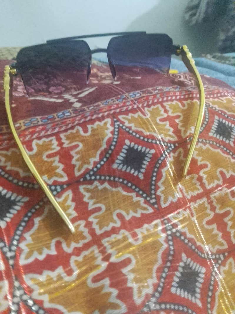 glasses 2
