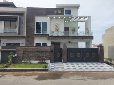 10 Marla House Available For Sale