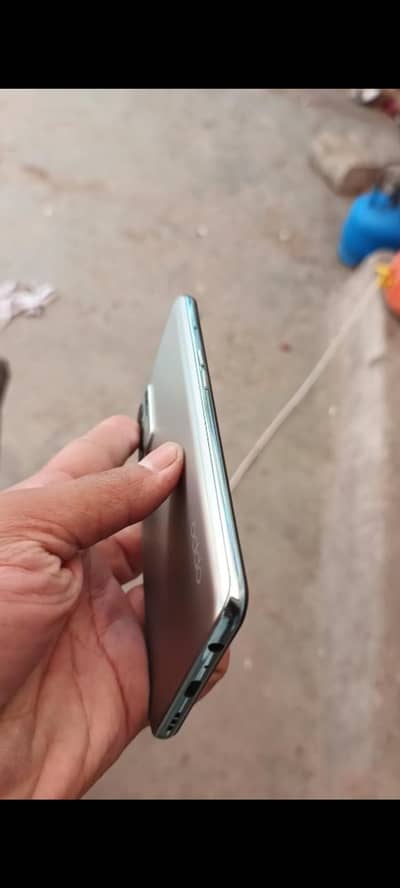 OPPO Reno6