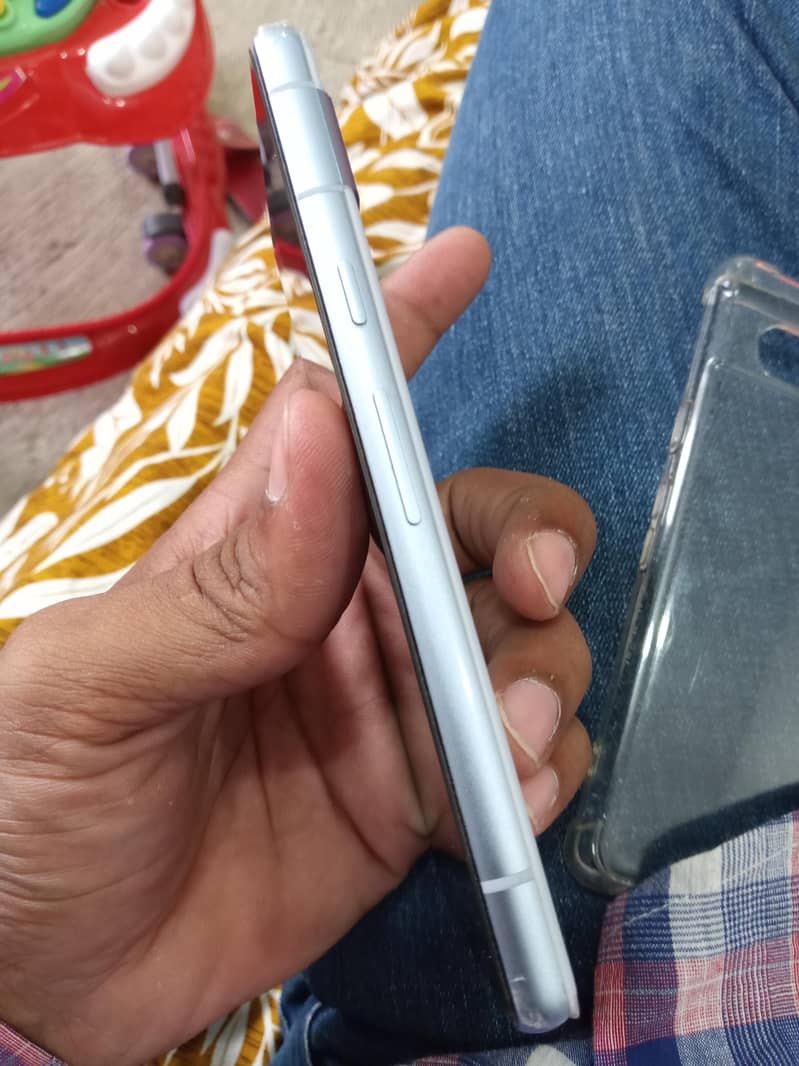 Google Pixel 7a 3