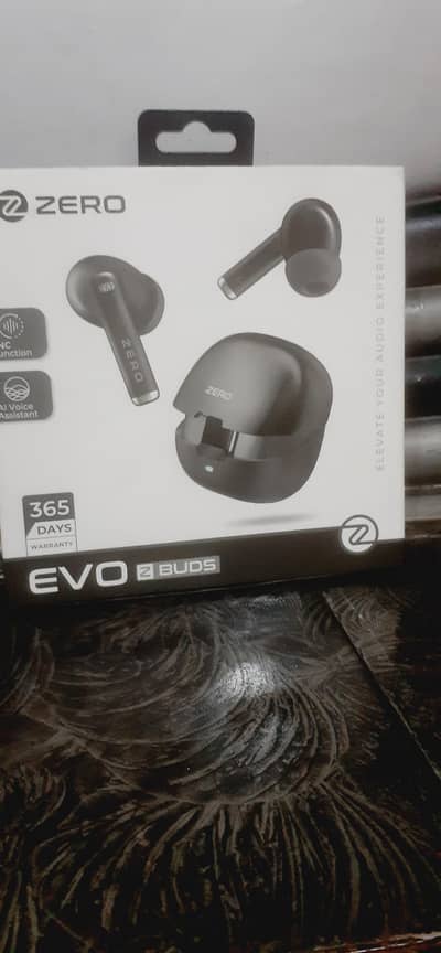 zero ear buds evo brand new jet black with box and charger