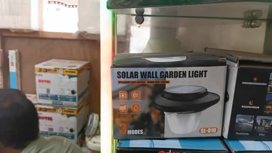 solar wall light