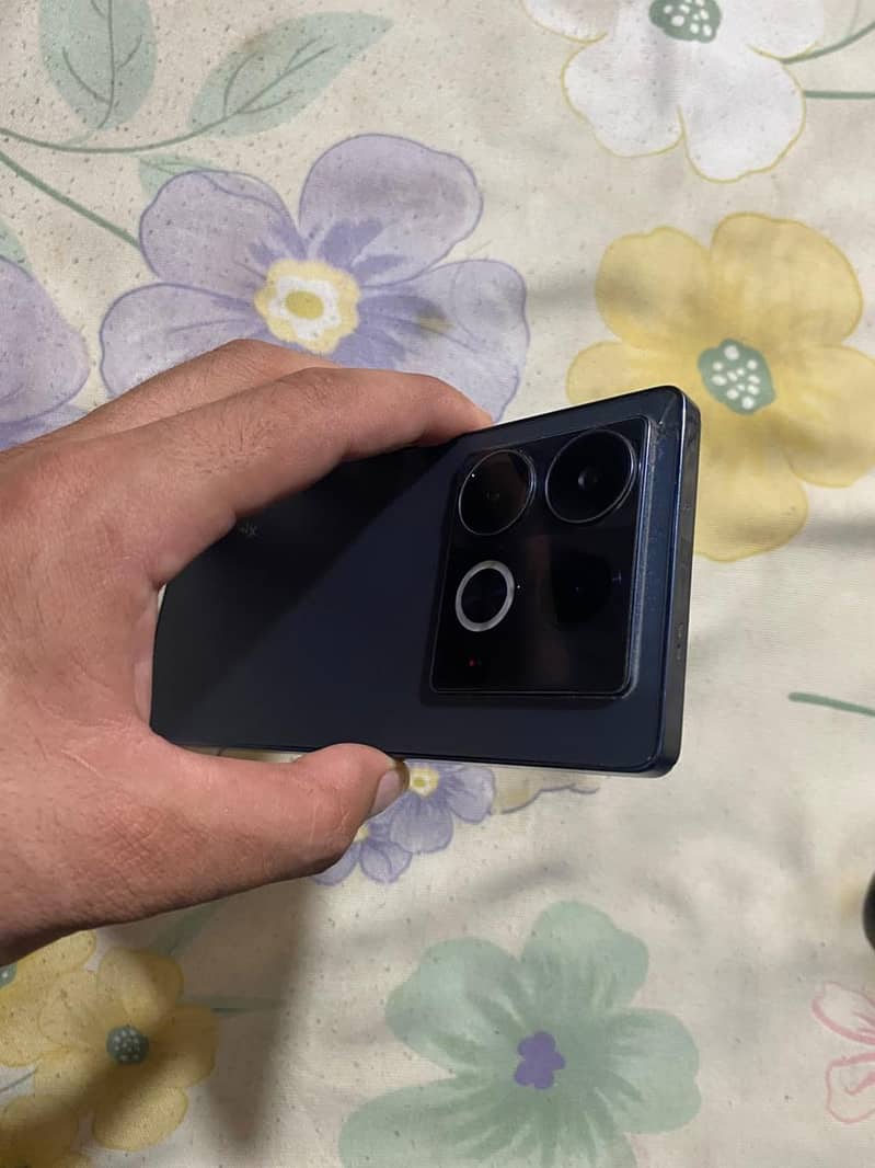 Infinix Note 40 2