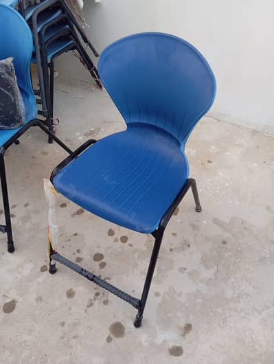 study chair with arm rest