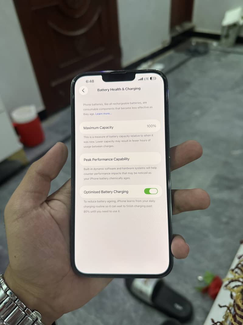 Apple iPhone 13 Pro Max 4