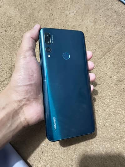 Huawei Y9 Prime 4/128 with box