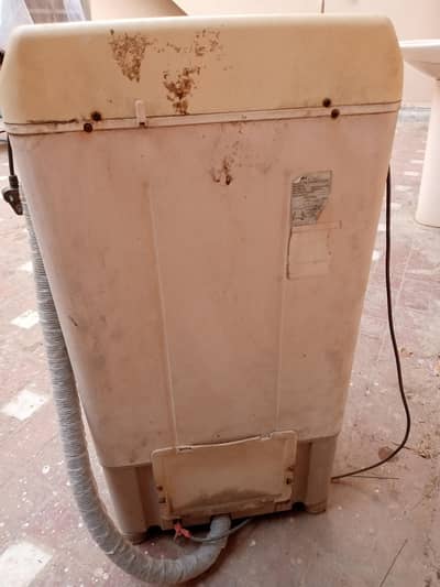 Single Tub Washing Machine