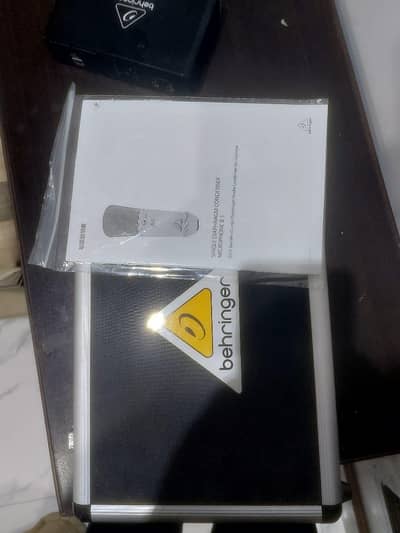 behringer B1 mic & sound card