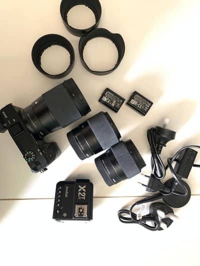 Professional Sony a6400 Bundle | 3 Prime Sigma Lenses + Godox Trigger