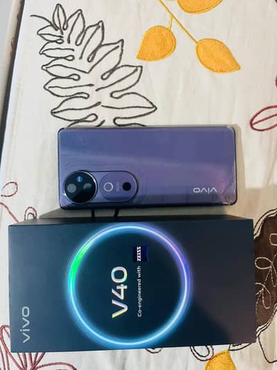 Vivo V40