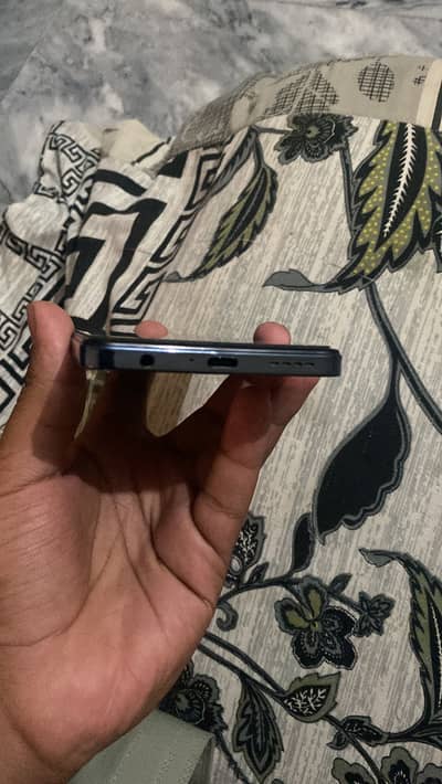 Infinix Hot 40