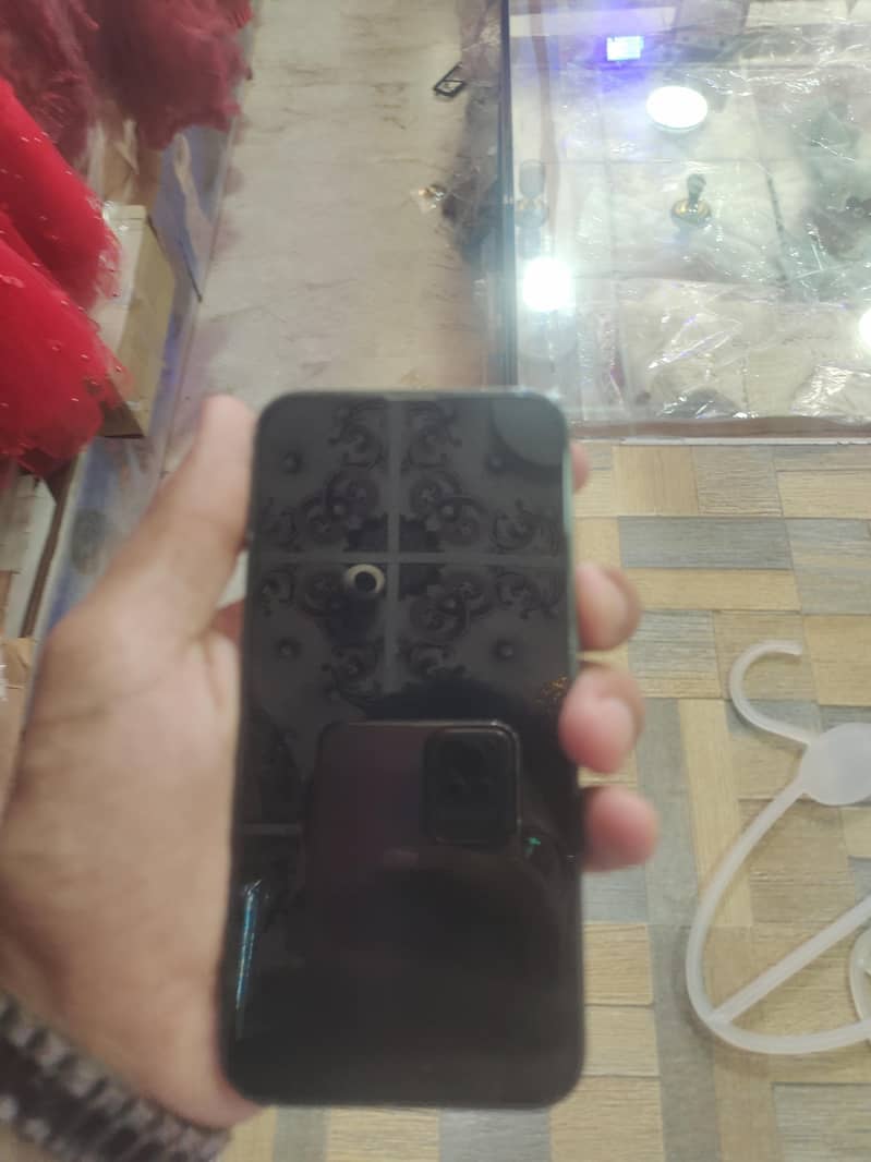 Apple iPhone 13 3
