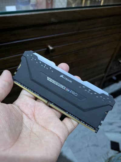 Corsair Vengeance RGB PRO 16GB DDR4 3600MHZ - DDR4