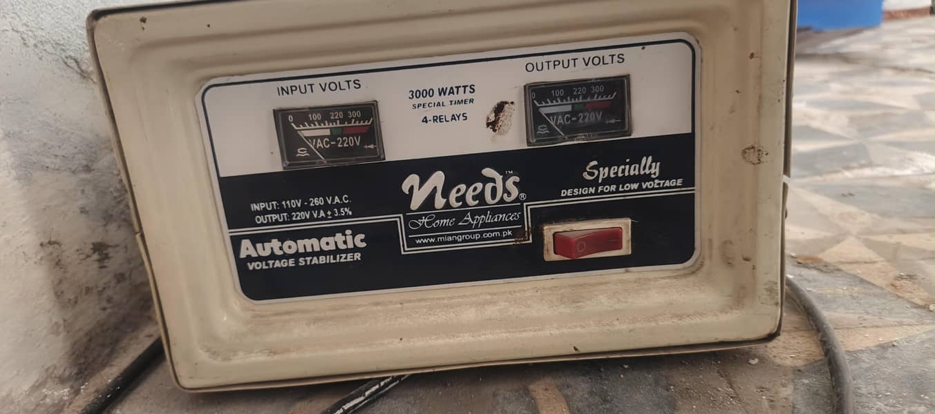stabilizer 3000 watts 1