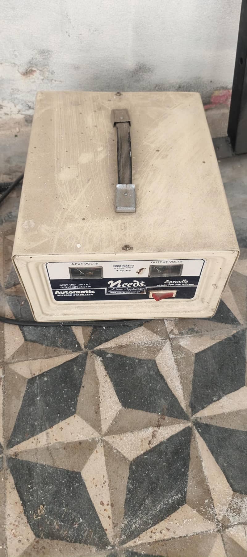 stabilizer 3000 watts 2