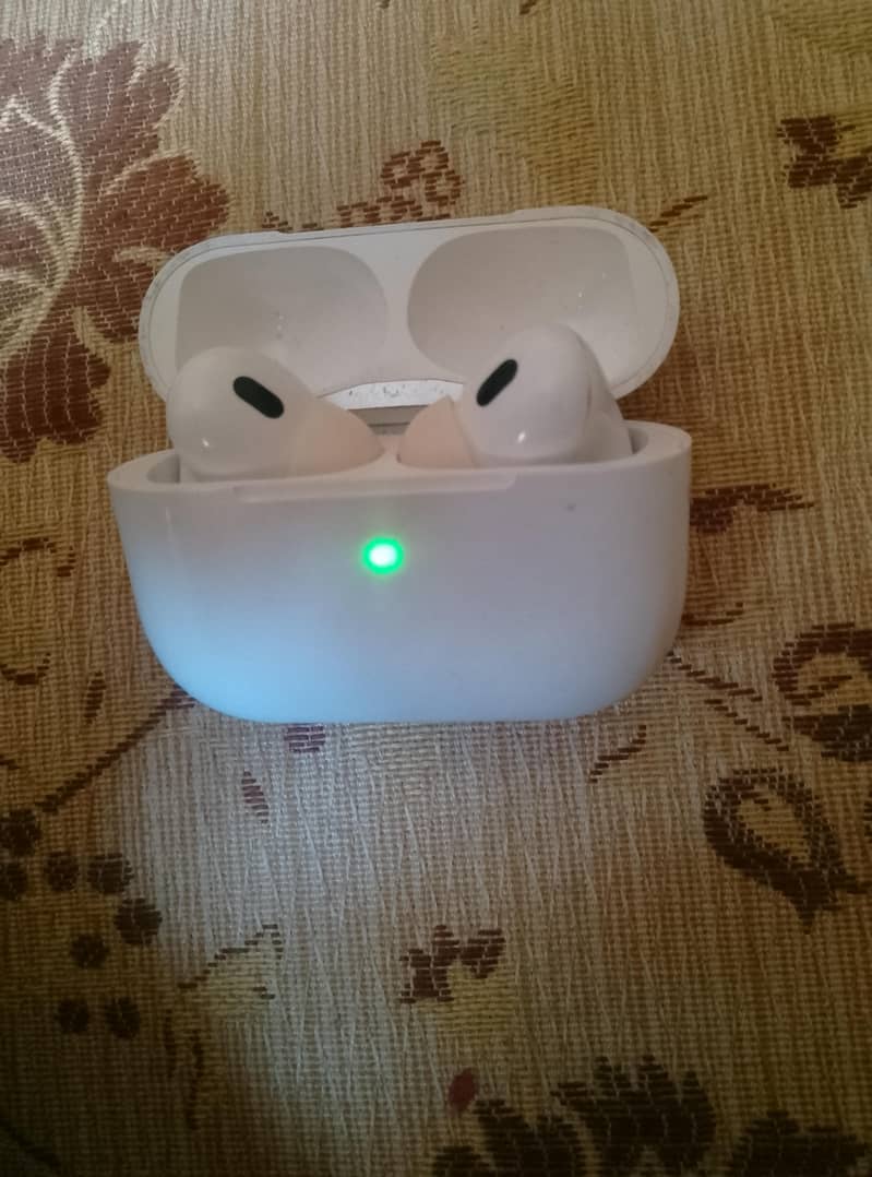 earbuds, 0