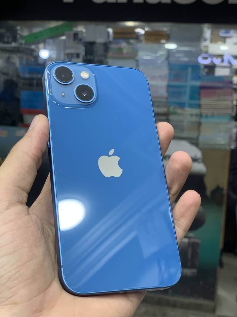 Apple iPhone 13 1