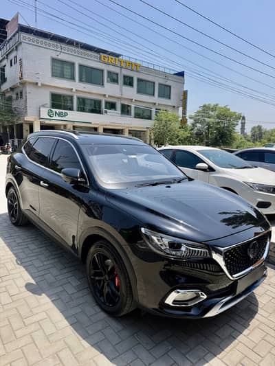 MG HS 2021