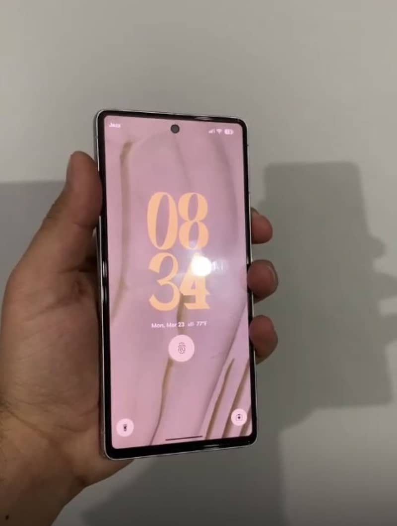 Google Pixel 8 3