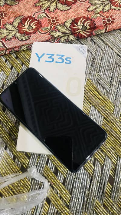 Vivo Y33s 8+128gb   10 by 10 condition