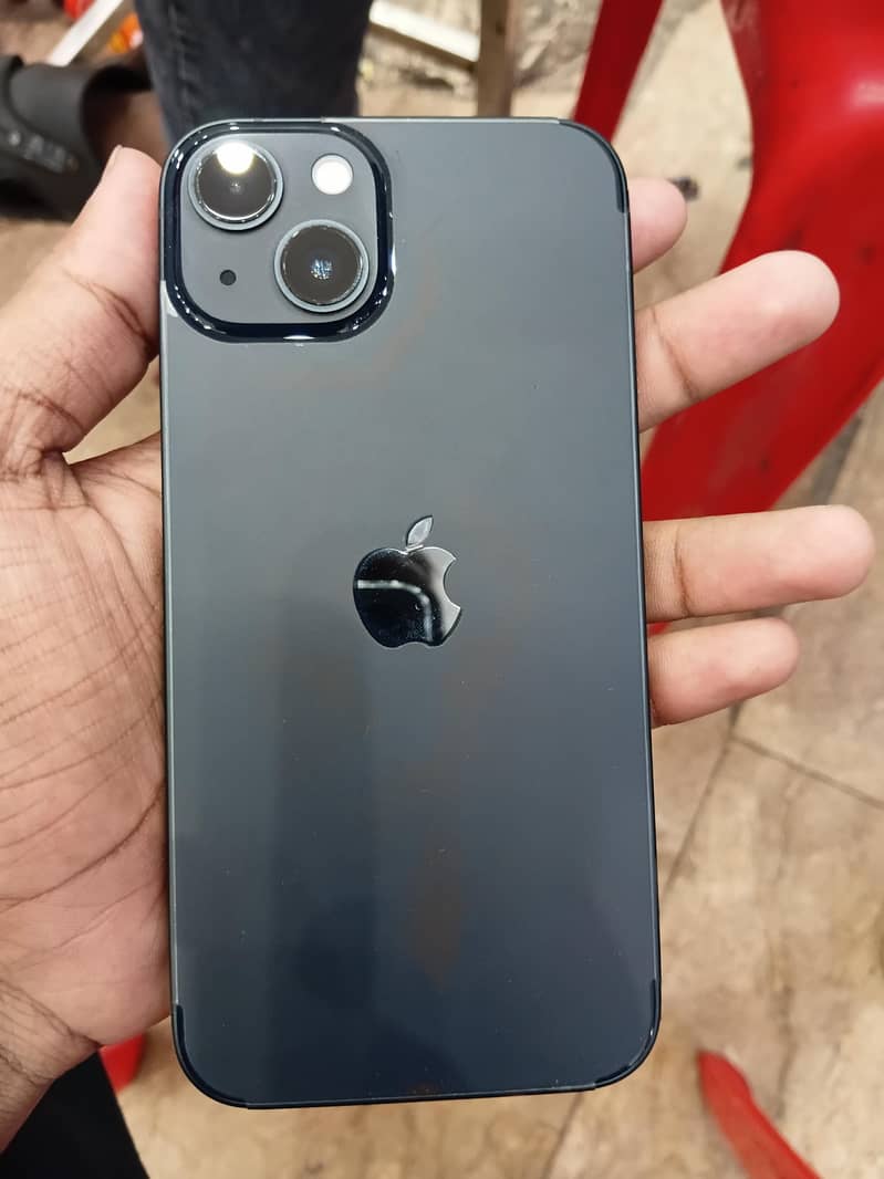 Apple iPhone 13 2