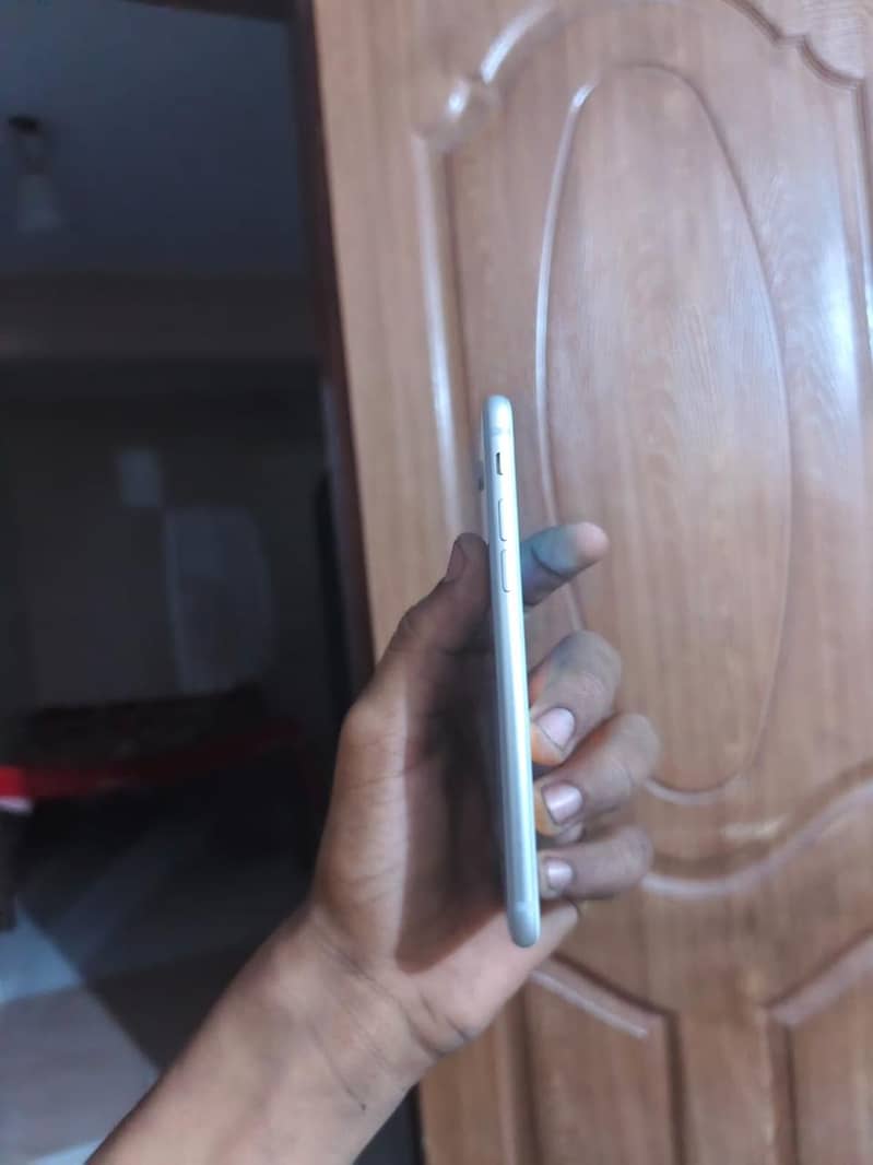Apple iPhone 8 2