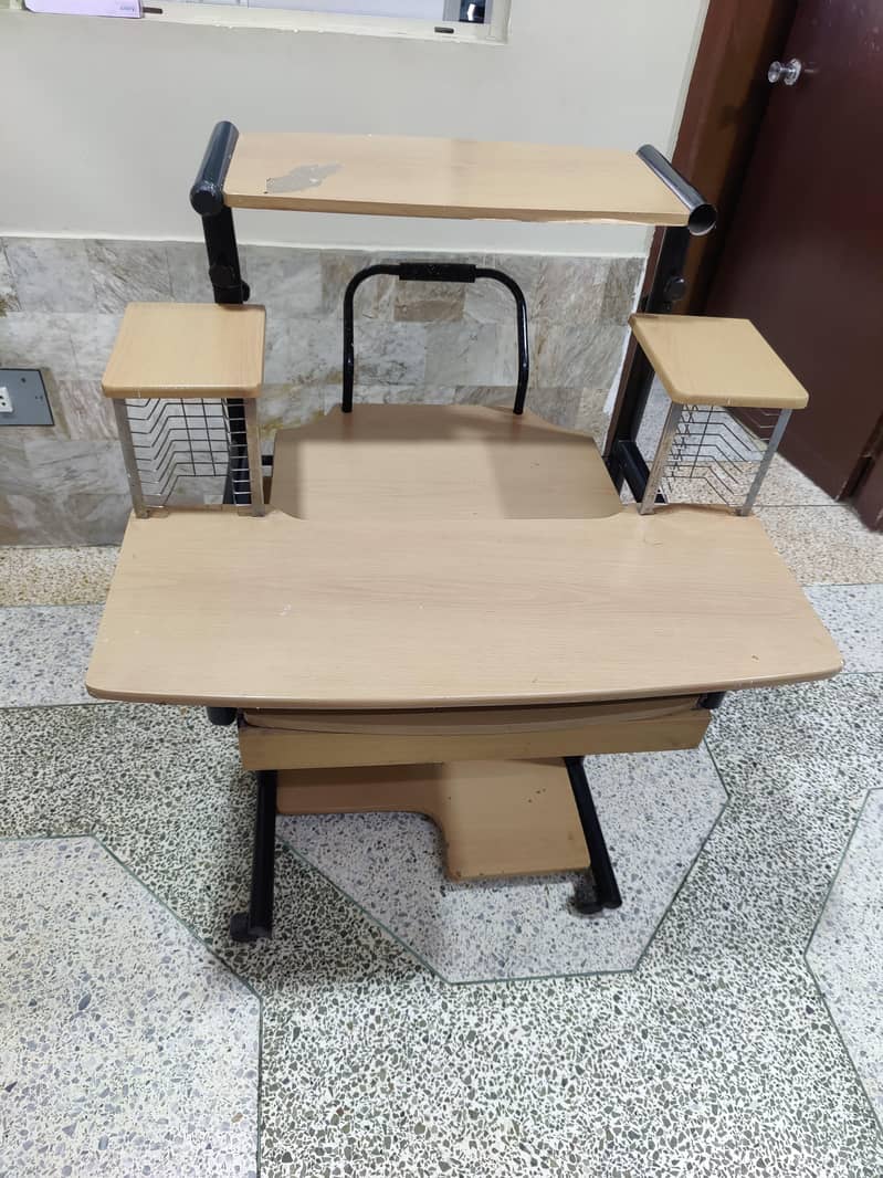 computer table 0