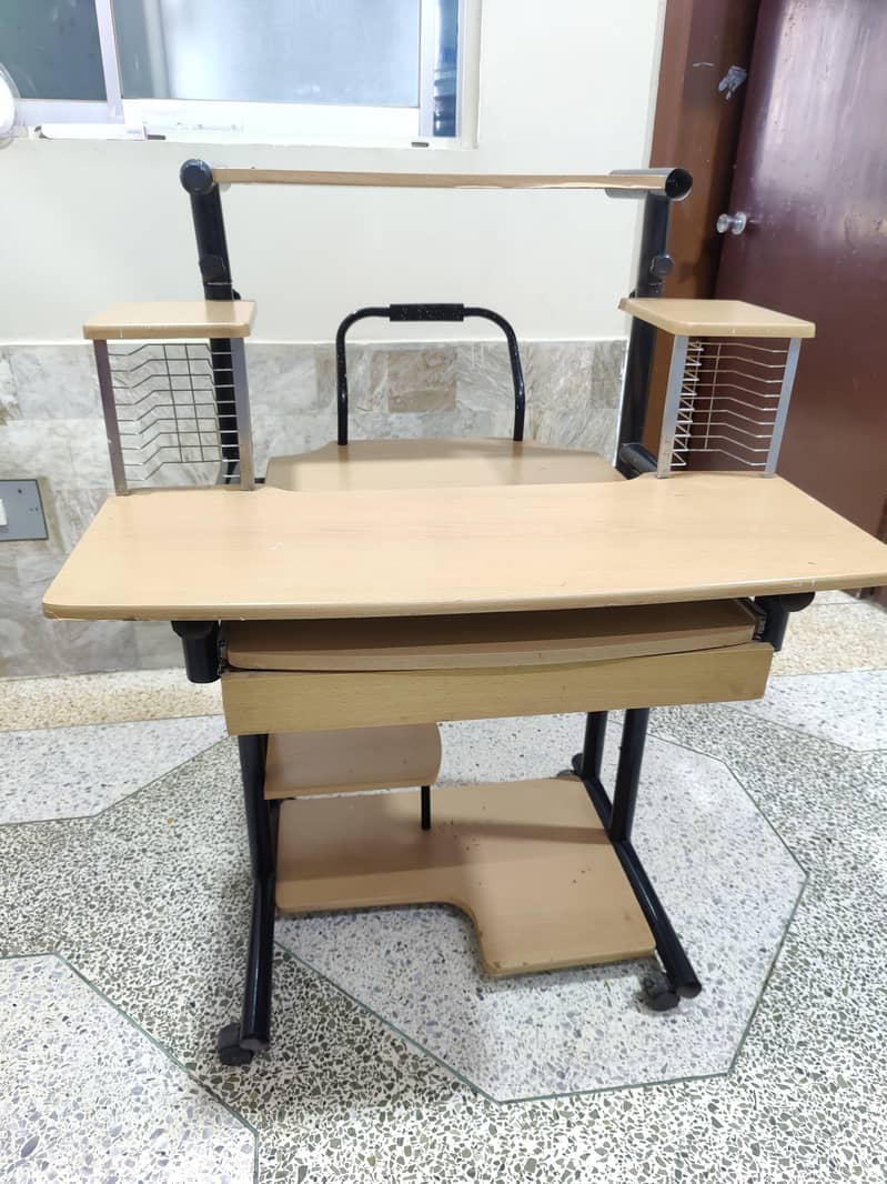 computer table 2