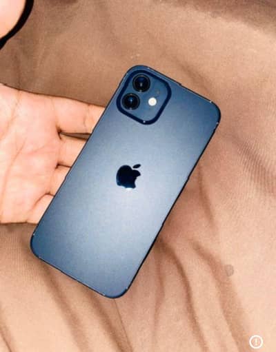 Apple iPhone 12