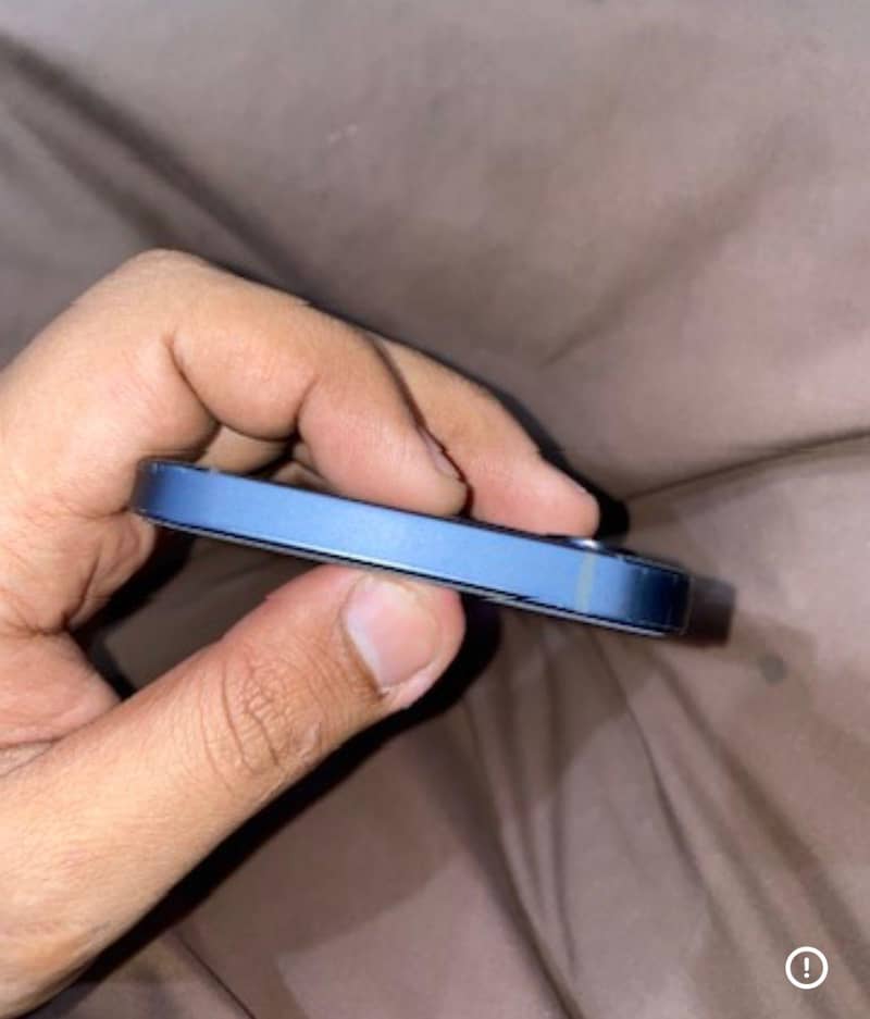 Apple iPhone 12 1