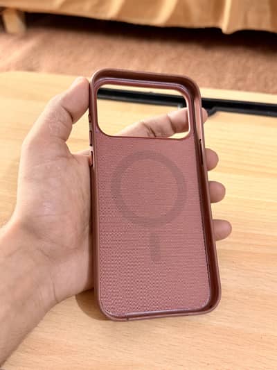 iPhone 17 Pro Max TechWoven MagSafe Premium Case – Excellent Condition