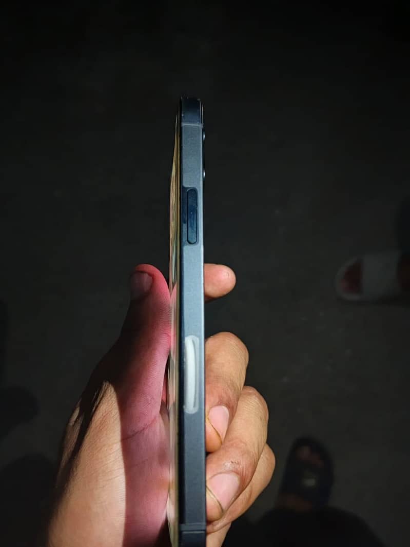 Apple iPhone 12 3