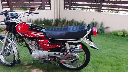2018 model ha lahore  number ha all ok hai