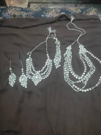 jewellery sets contact number 03452860873