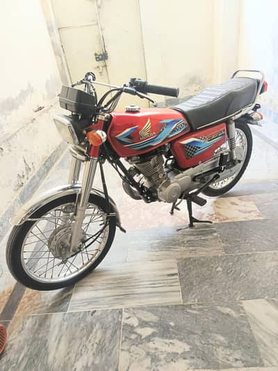 Honda 125 2024 Red