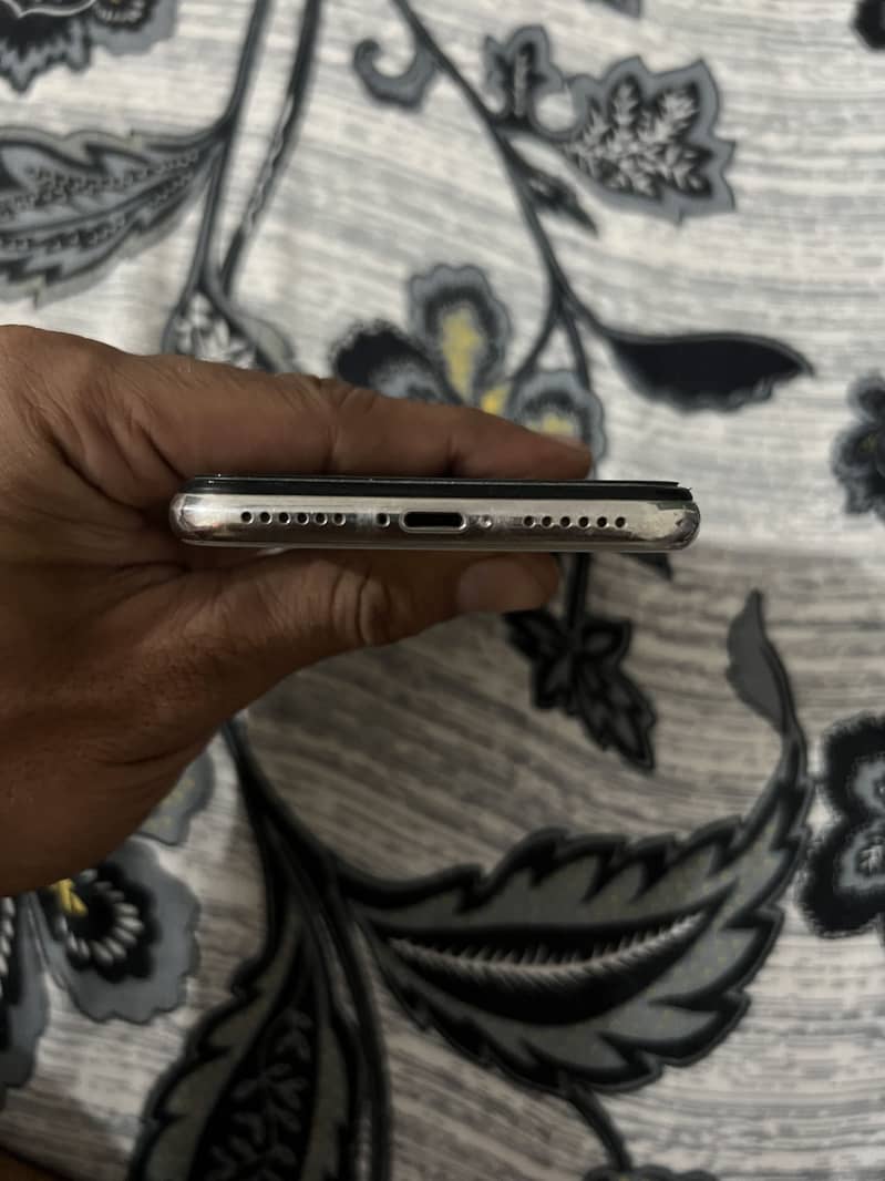 Apple iPhone X 1