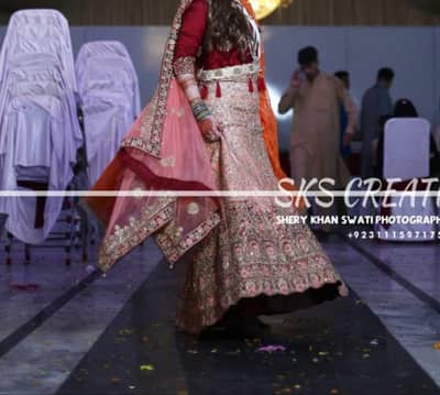 Traditional Indian wedding lehenga. silk choli. Embroidry lehnga dupat