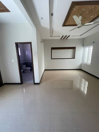 12 Marla New Double Storey House For Rent In Media Town