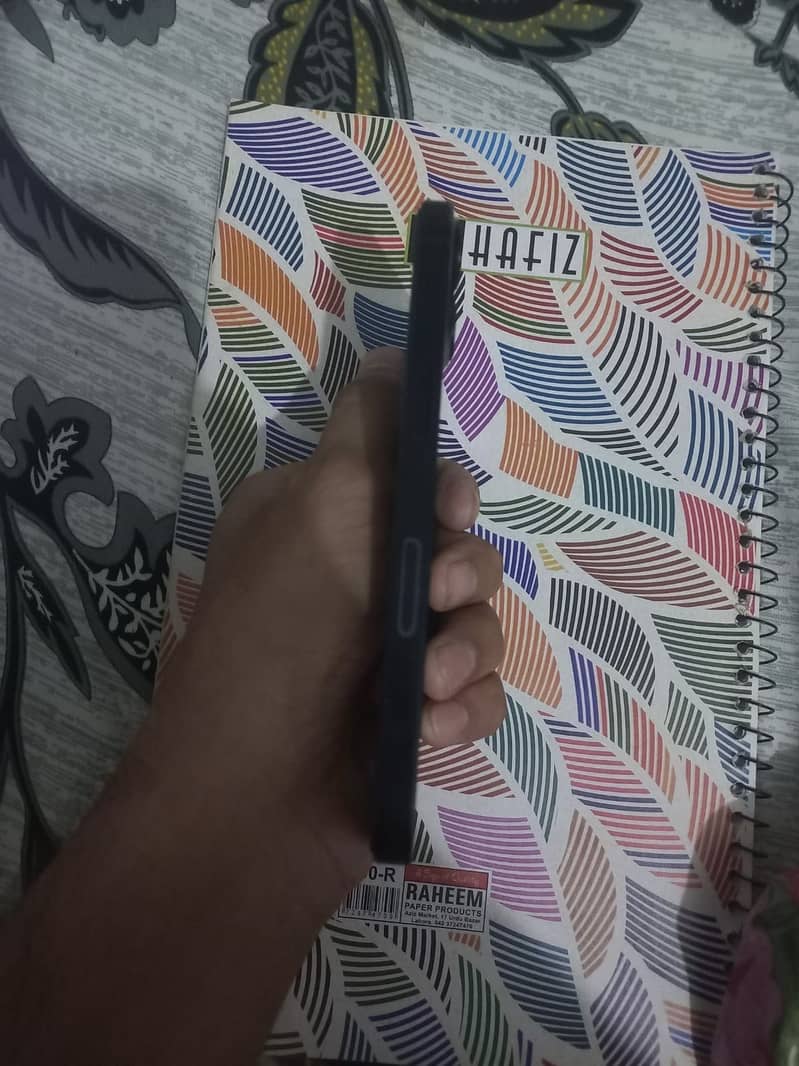 Iphone 13 3