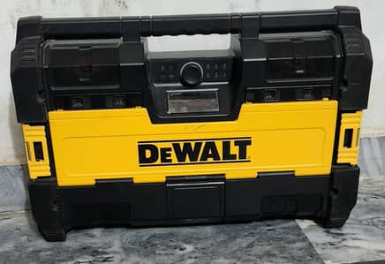 Japanese speaker Dewalt music system
