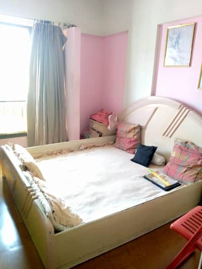 Deco Furniture